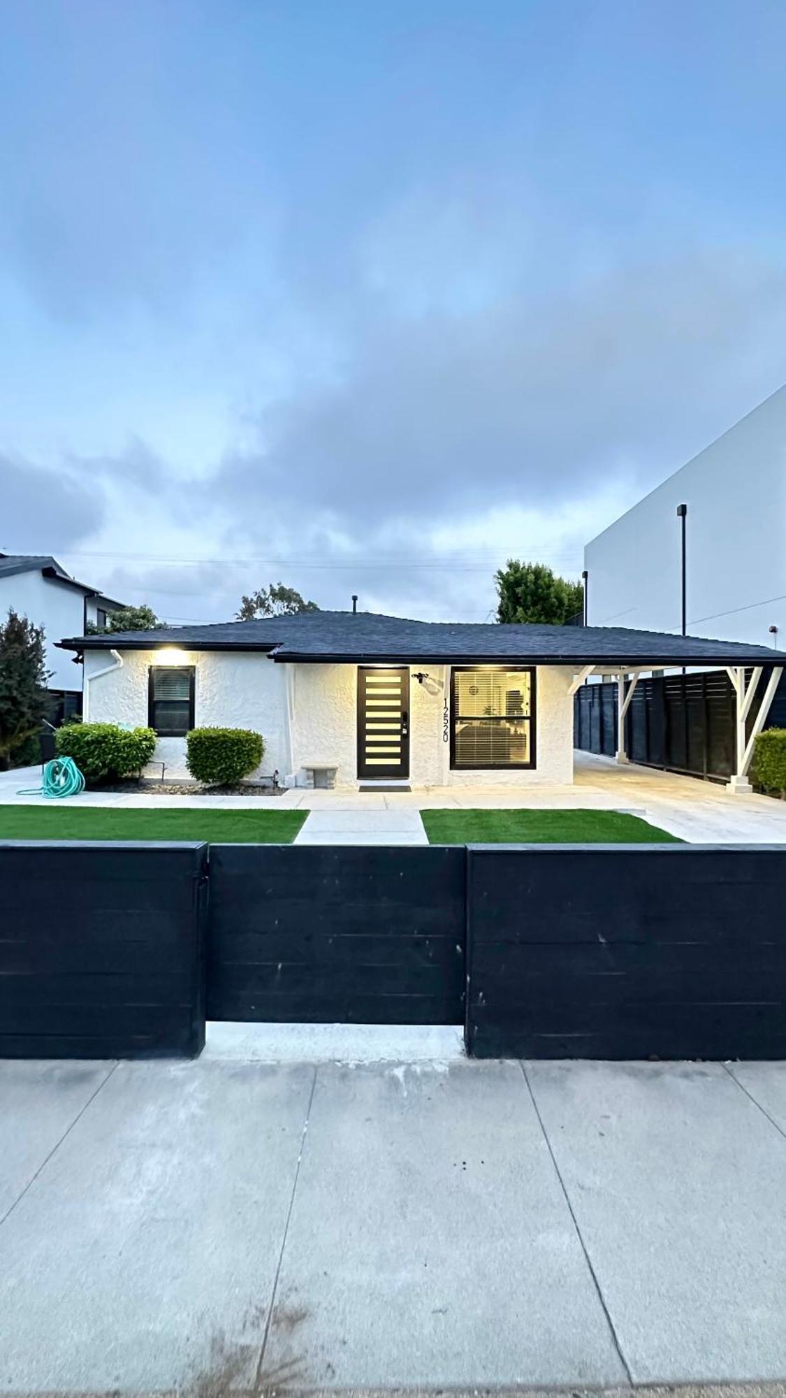 Couette-café Modern 2br Stylish & Cozy Unit Los Angeles