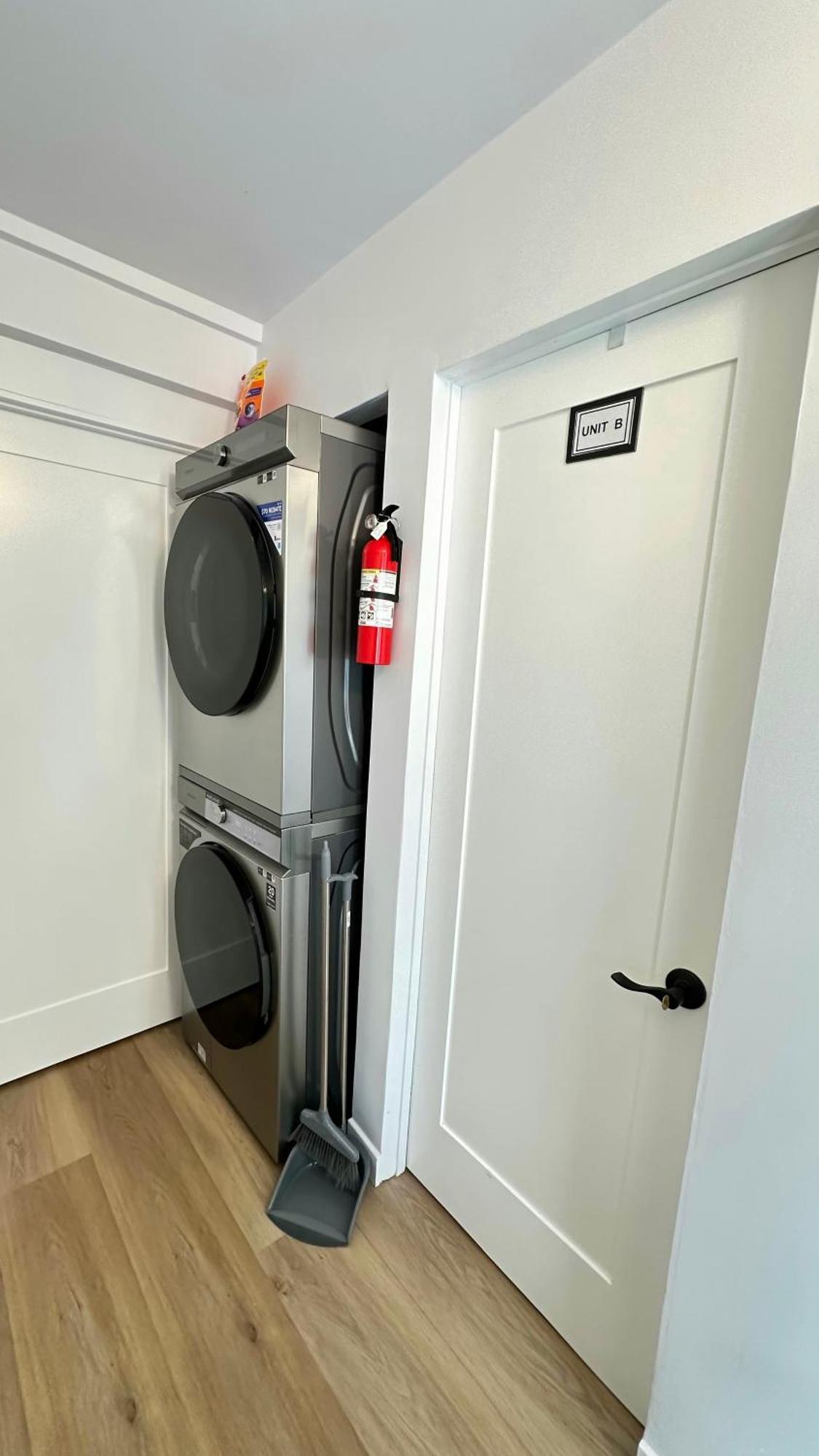 Modern 2br Stylish & Cozy Unit Couette-café