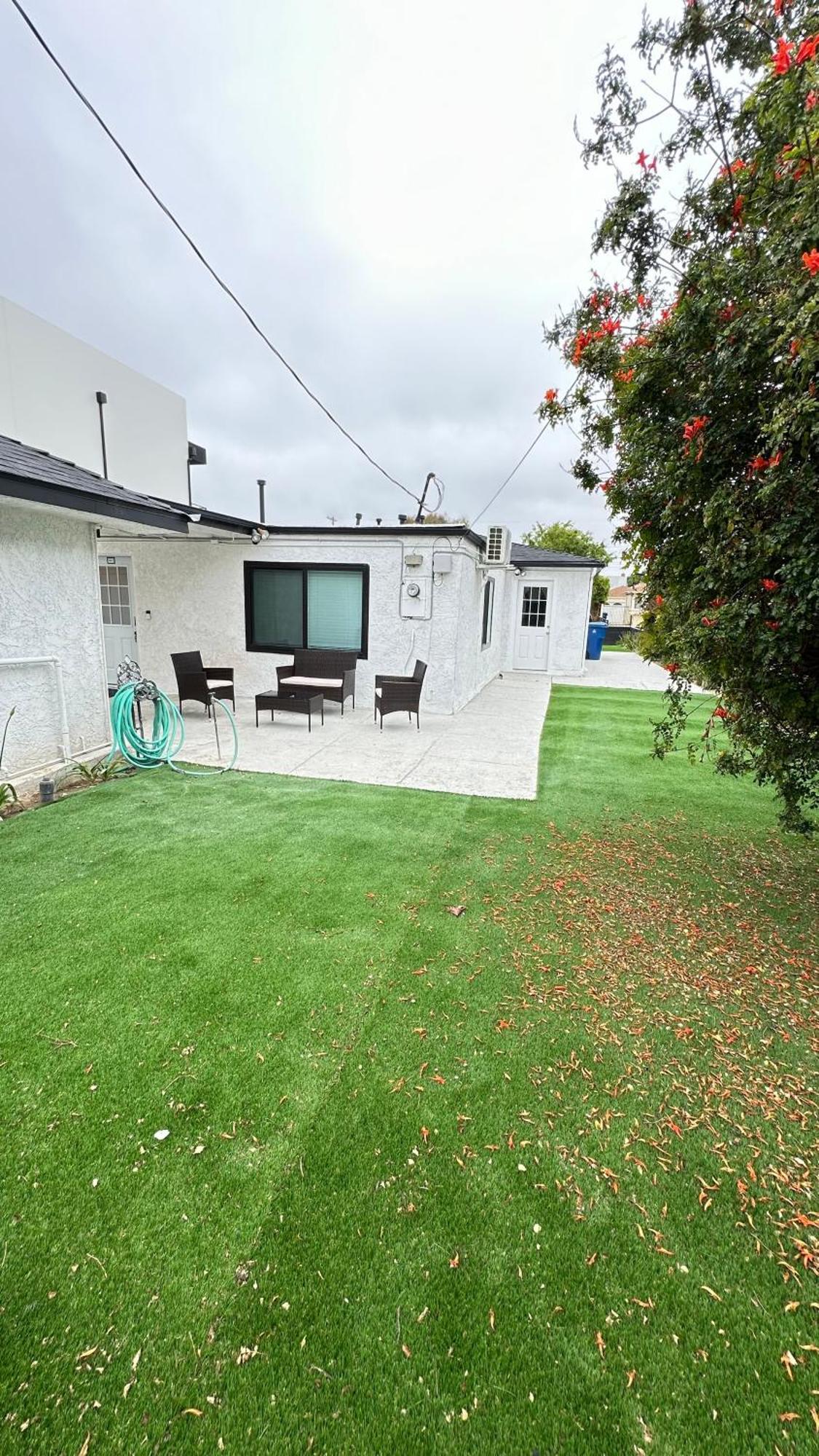 Couette-café Modern 2br Stylish & Cozy Unit