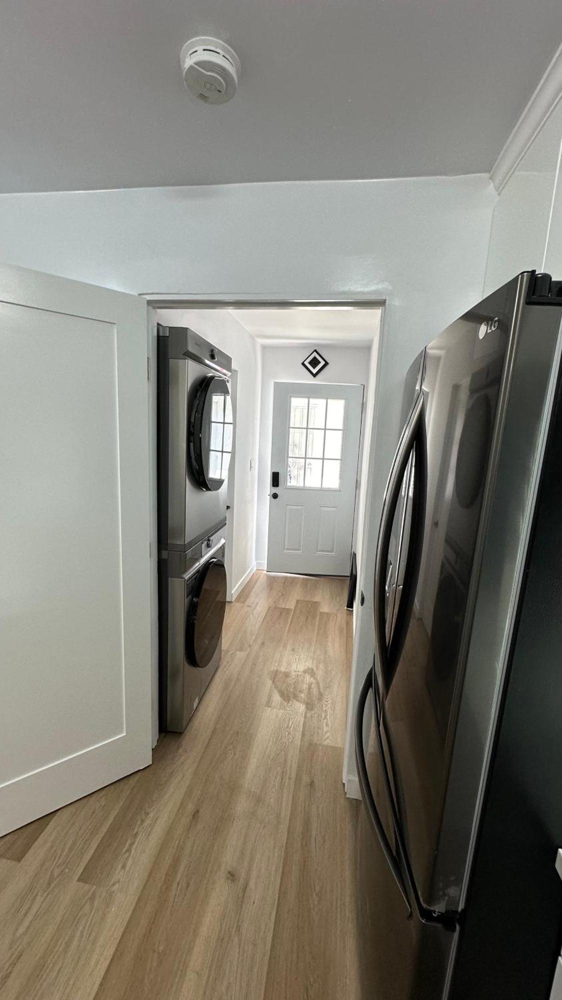 Modern 2br Stylish & Cozy Unit Couette-café